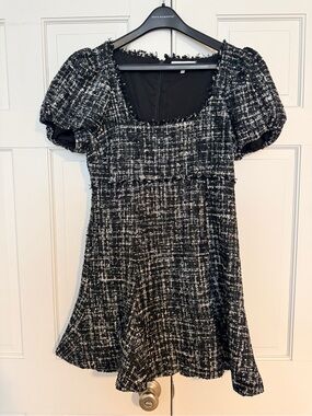 Likely Alessandra Black & White Tweed Puff-Sleeve Dress size 8